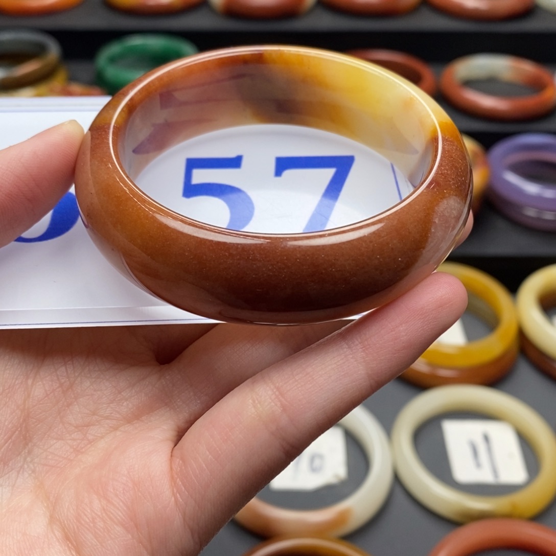 石英质玉（黄龙玉）手镯未镶嵌