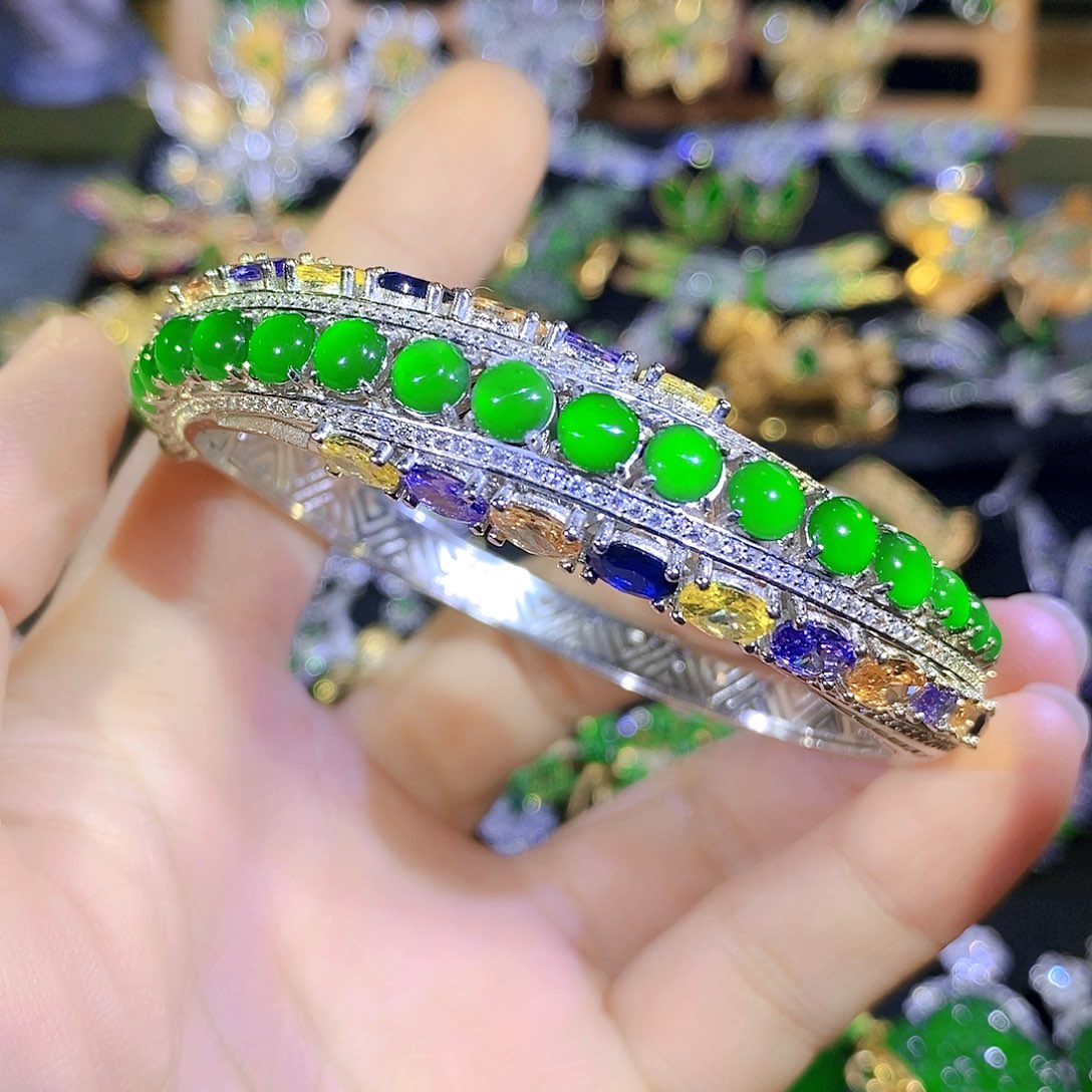 吊坠(不含链)银S925镶嵌翡翠