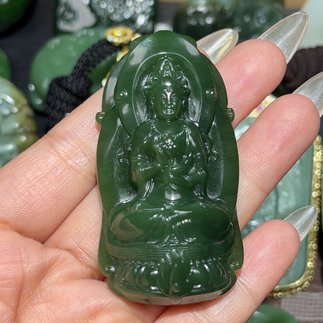 和田玉挂件未镶嵌?****