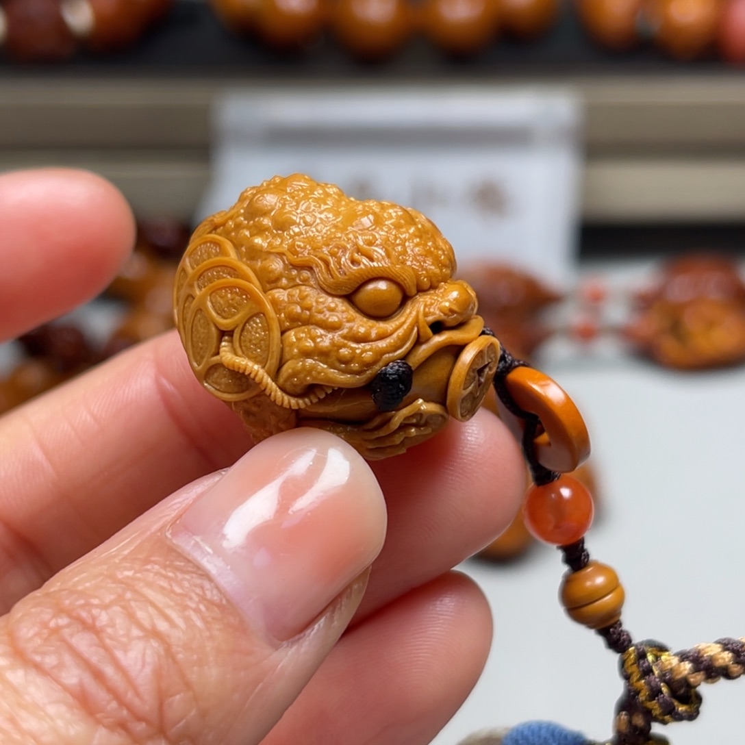 吊坠橄榄核订金蟾订金，需等待