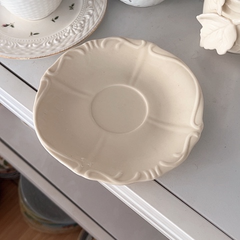 白瓷白瓷奶油色碟子一个