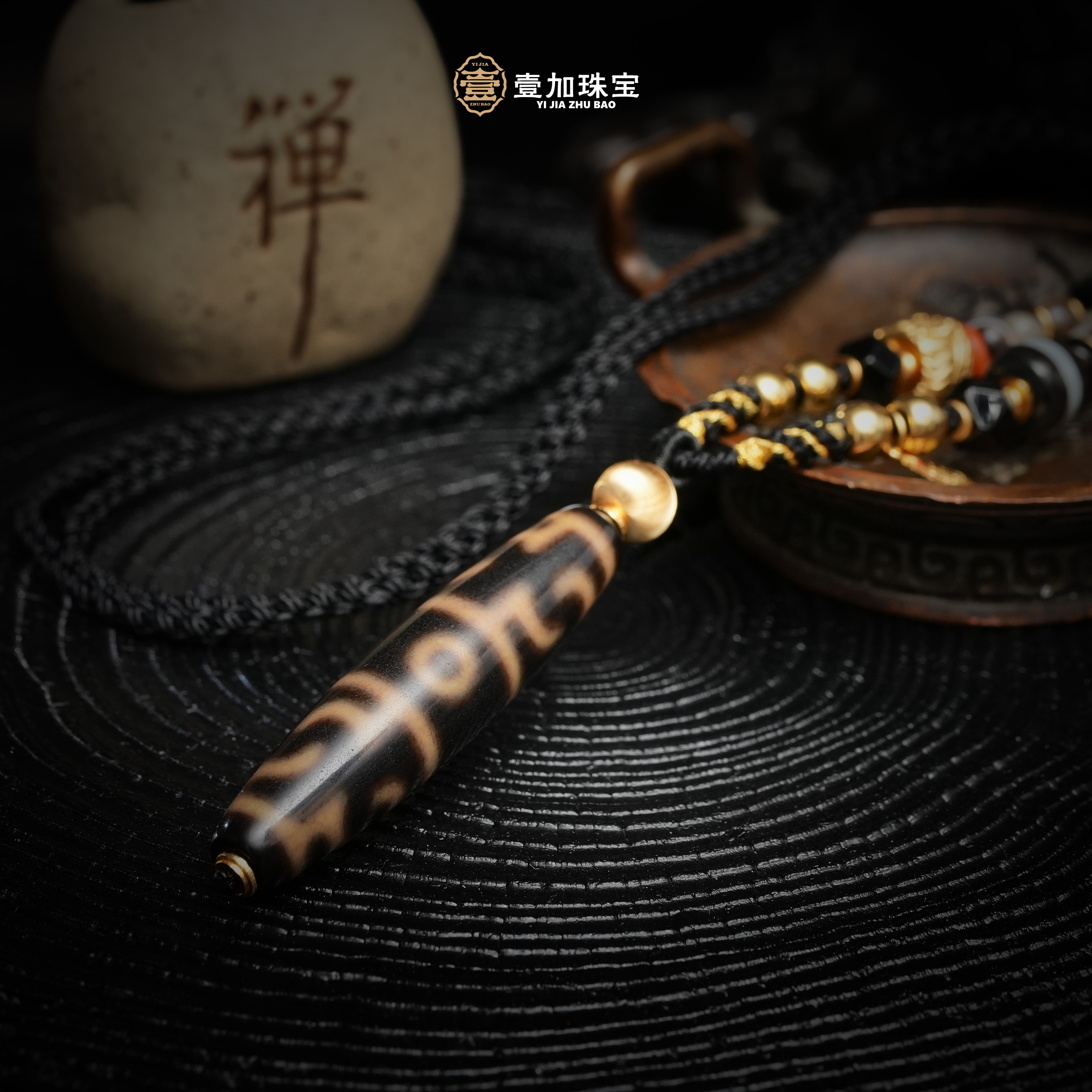 壹加小羊精选/行运黑金大尺寸莲师三眼设计款锁骨链