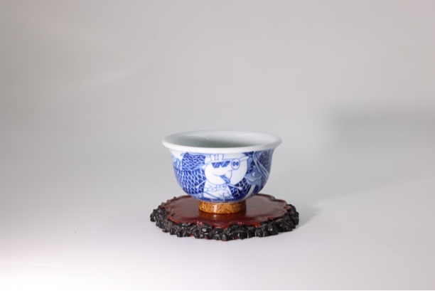 景德镇青花手绘小猪佩奇骑龙陶瓷主人杯系列