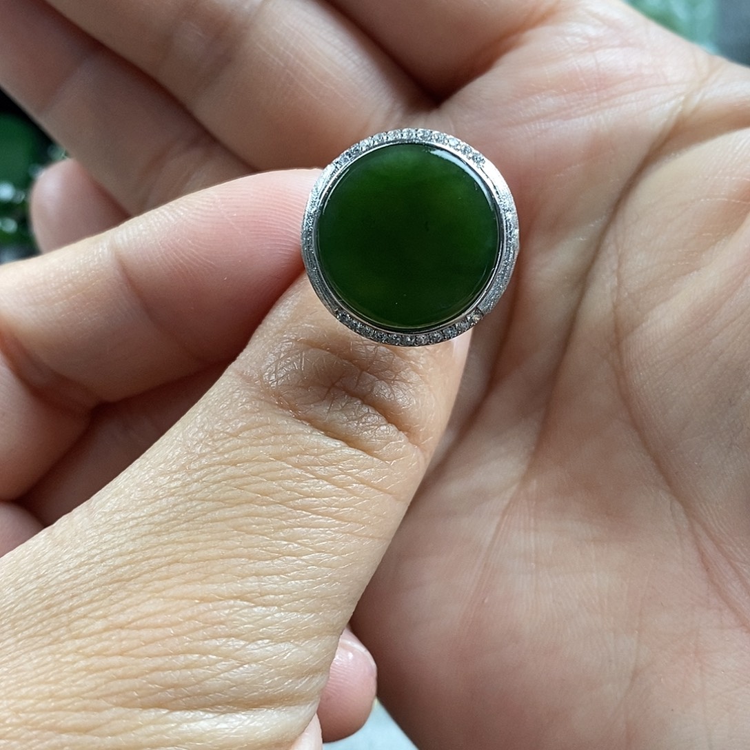 和田玉（碧玉）未镶嵌颈饰