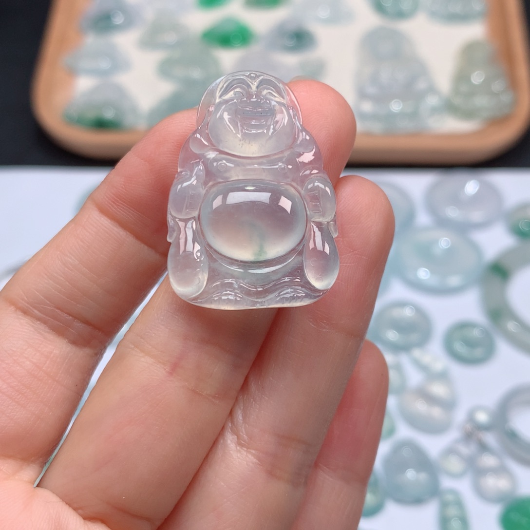 翡翠颈饰未镶嵌冰种布袋佛