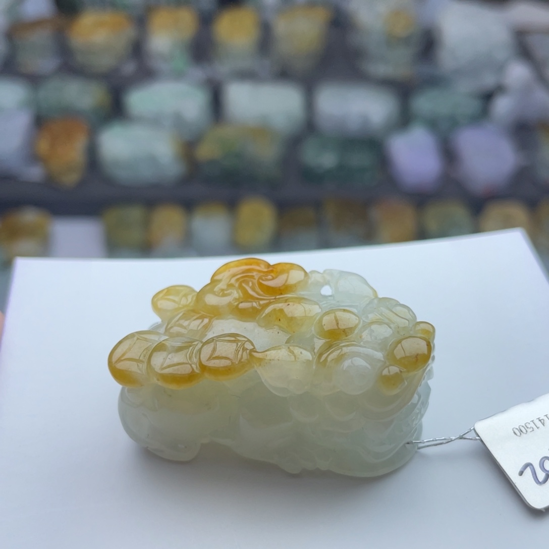 翡翠颈饰未镶嵌貔貅