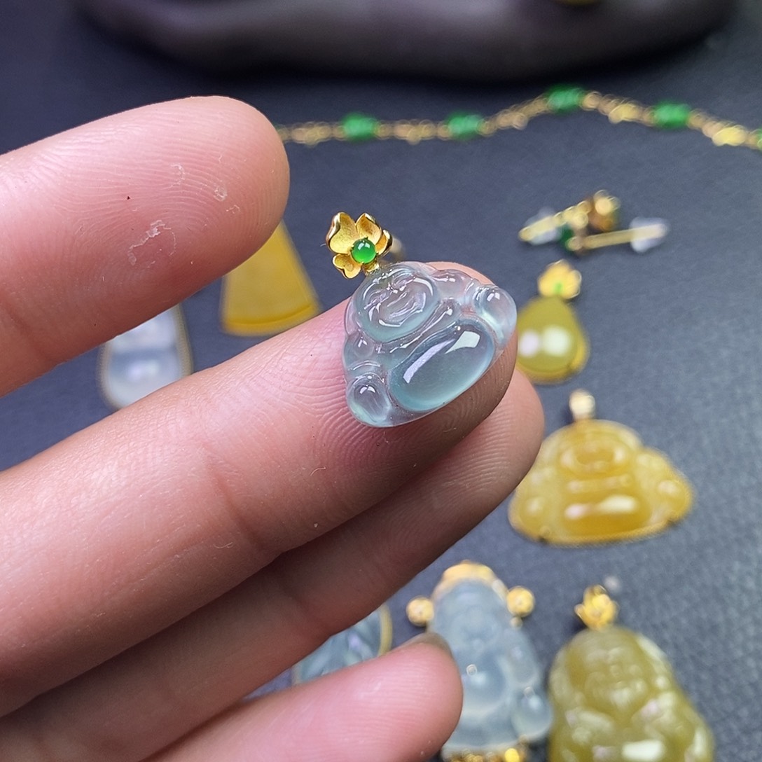 吊坠(不含链)18K金镶嵌翡翠