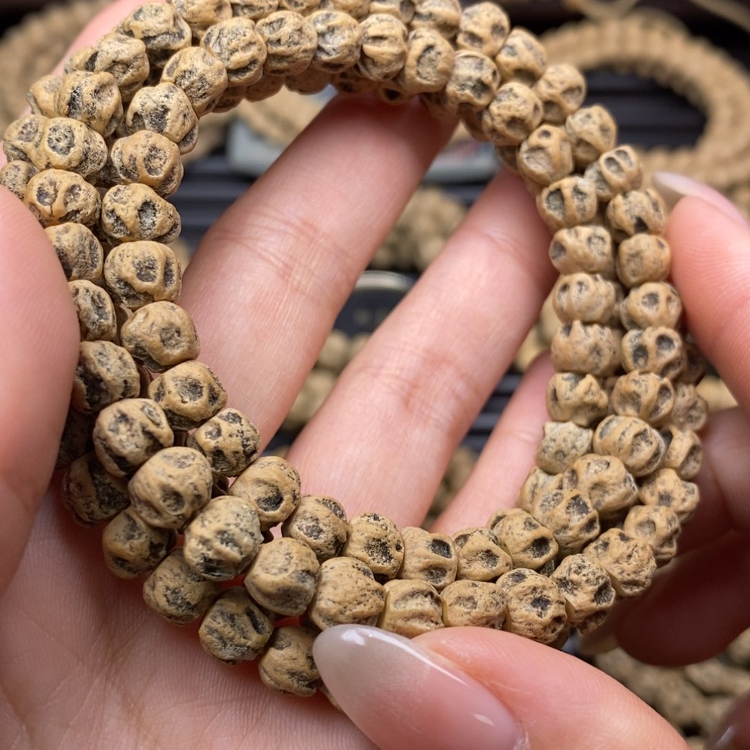 柏香籽/百香籽吊坠新*