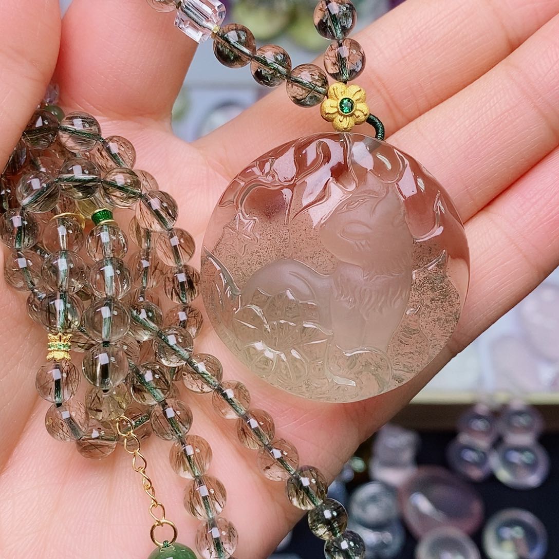 水晶吊坠(赠链)未镶嵌