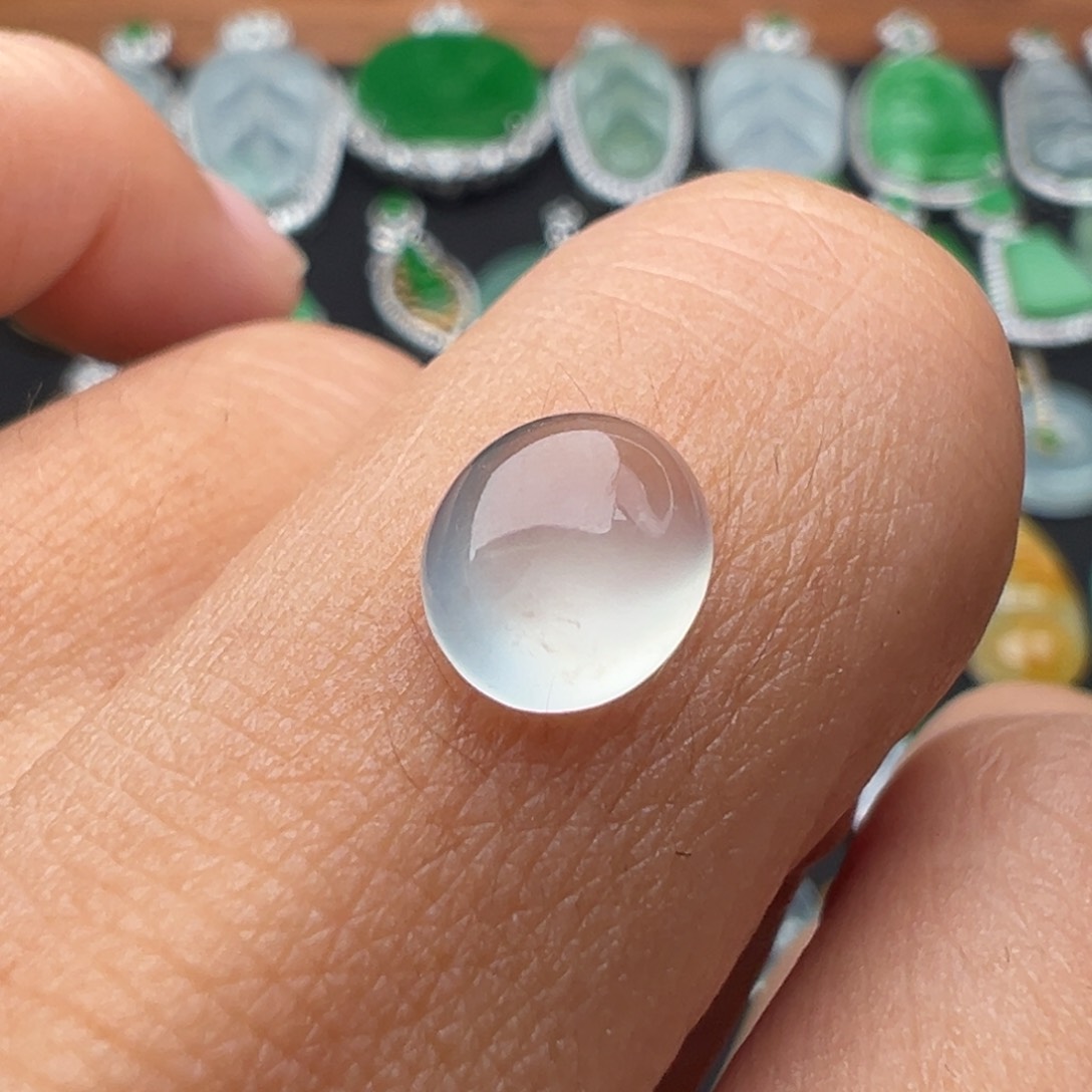 翡翠未镶嵌颈饰蛋8.3