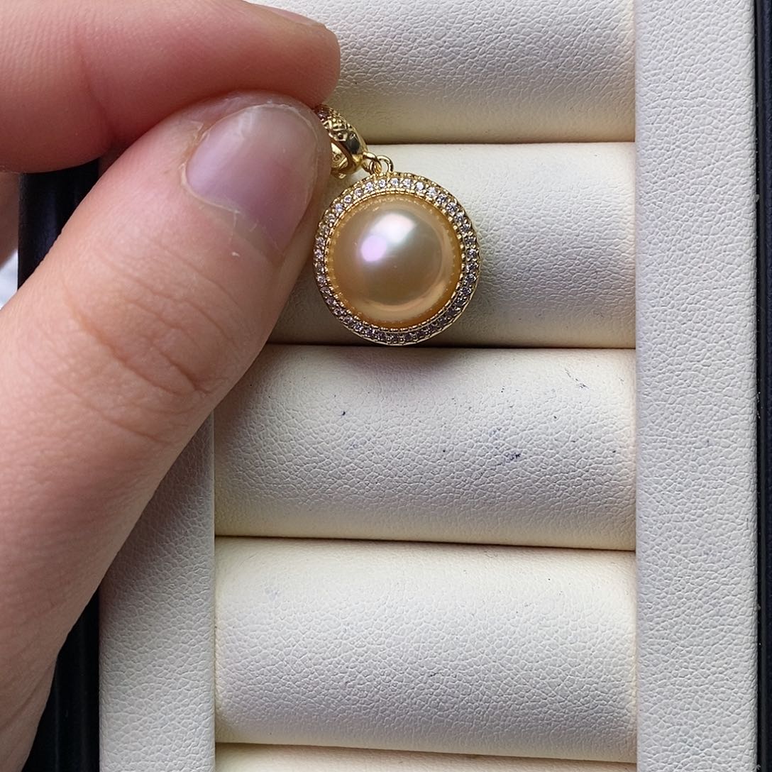 拼合珍珠（马贝珠）颈饰银S925镶嵌