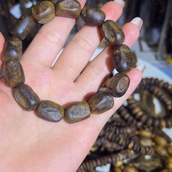 沉香手串✎****沉水老料留疤单圈绿棋15