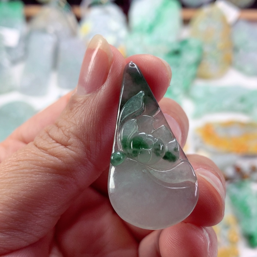 【闪购商品】翡翠吊坠(不含链)未镶嵌