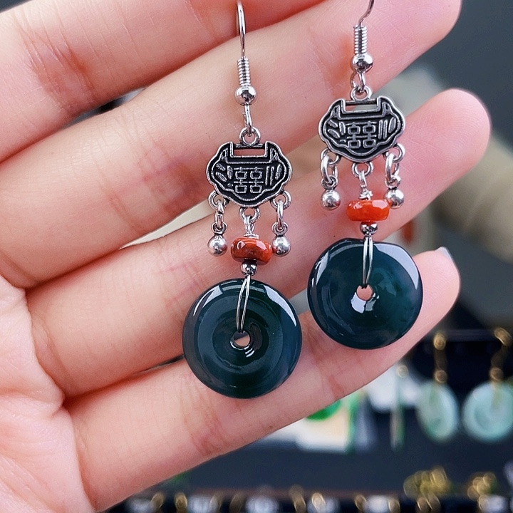 翡翠耳饰未镶嵌饰品