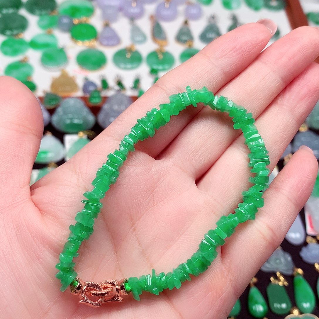 翡翠未镶嵌颈饰天然翡翠A货