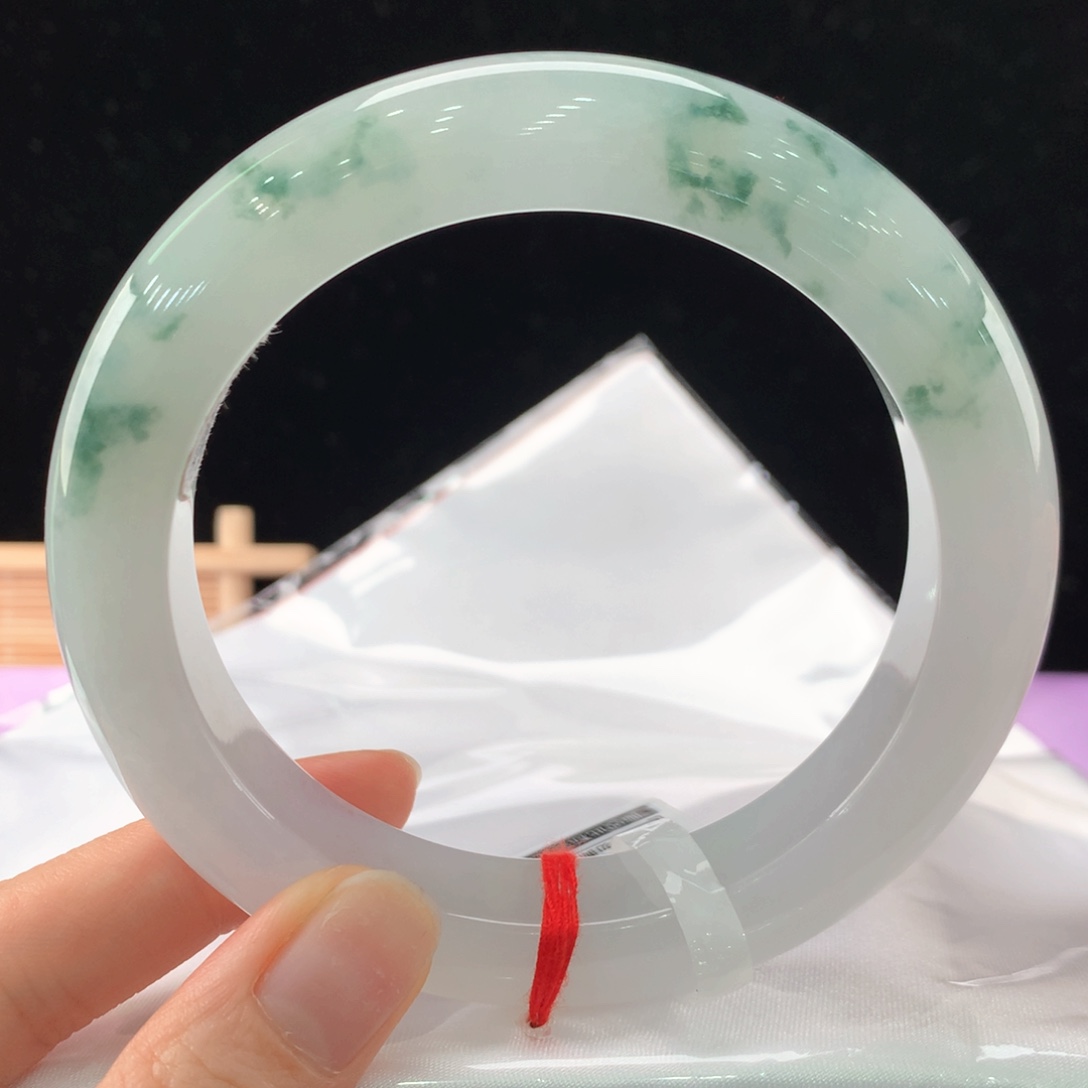 翡翠未镶嵌手镯111-0028