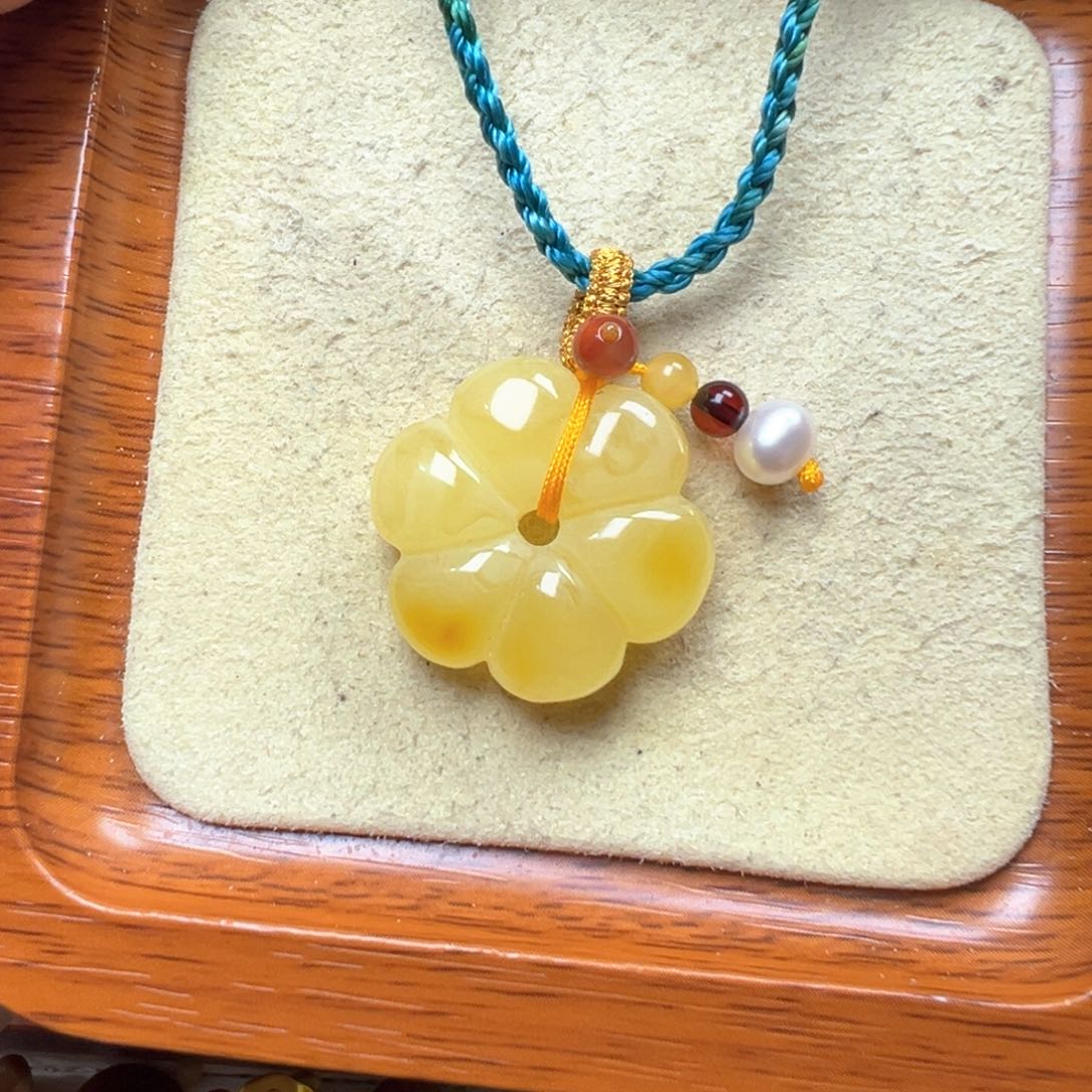 琥珀吊坠(不含链)未镶嵌