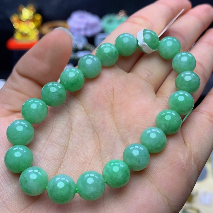 翡翠手链未镶嵌翡翠