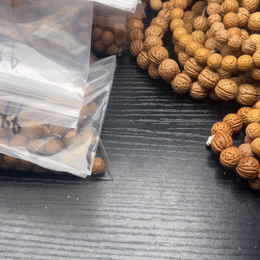光***张手串文玩核桃小桃核散籽批发