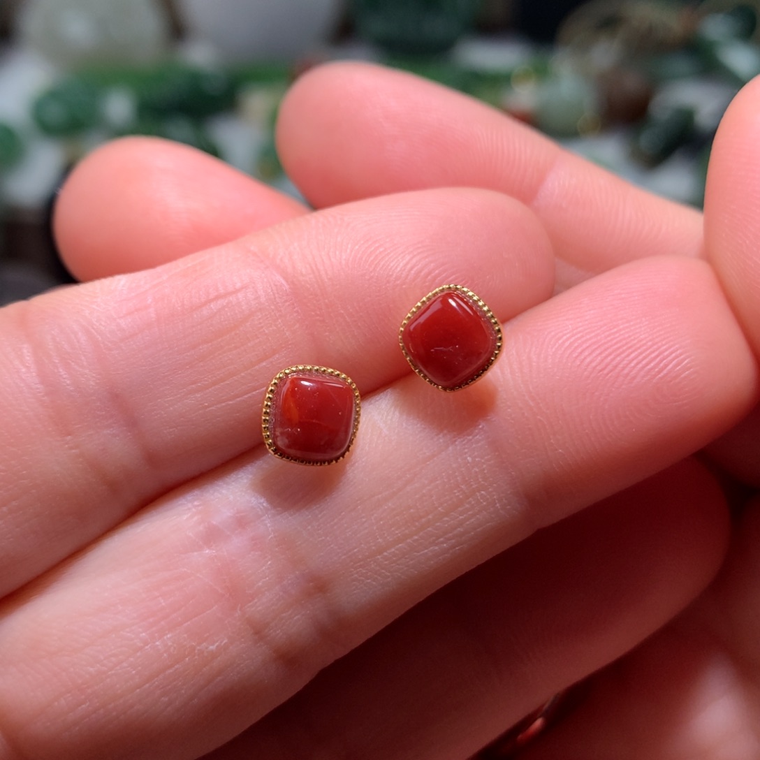 银S925镶嵌南红玛瑙耳饰