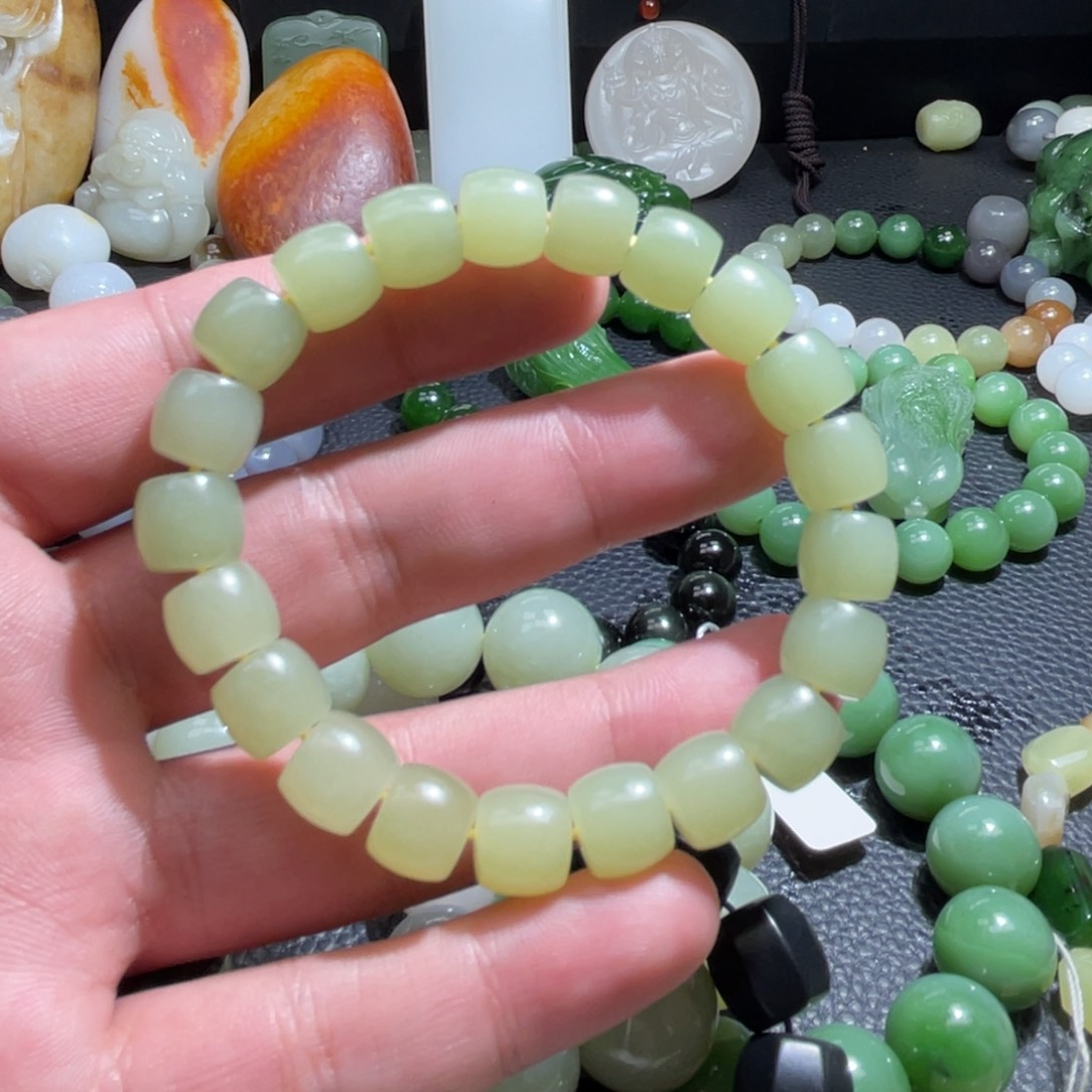 和田玉手串未镶嵌