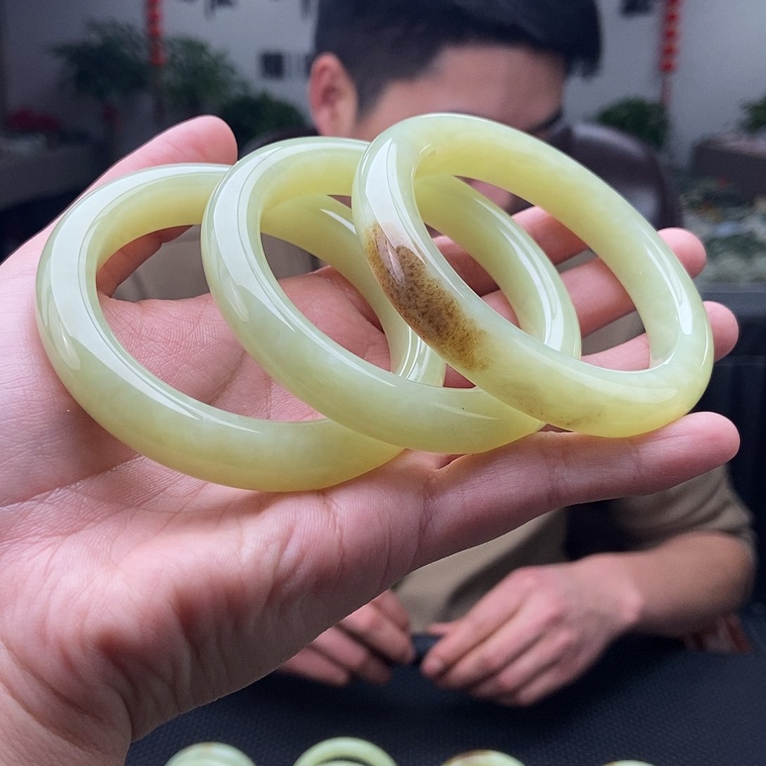 和田玉52-58颜色多样性发拍一发一未镶嵌