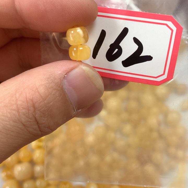 琥珀未镶嵌珠宝奇石7.7