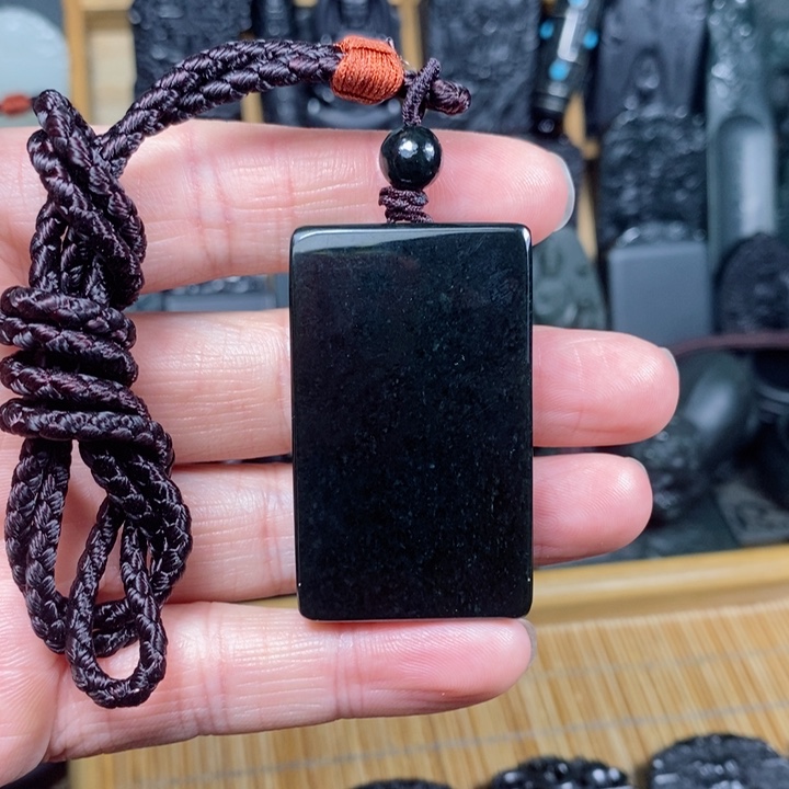 和田玉（青玉）颈饰未镶嵌