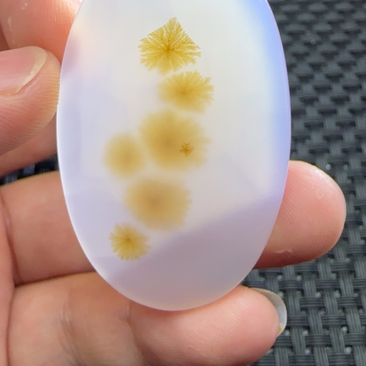 用***4玛瑙/玉髓未镶嵌颈饰