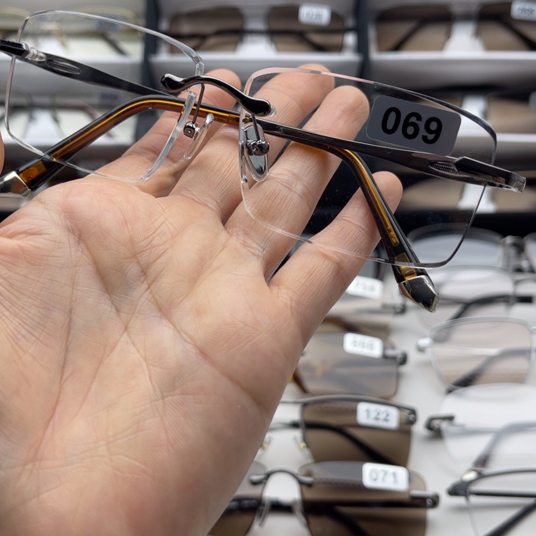 四***哥天然水晶石头眼镜