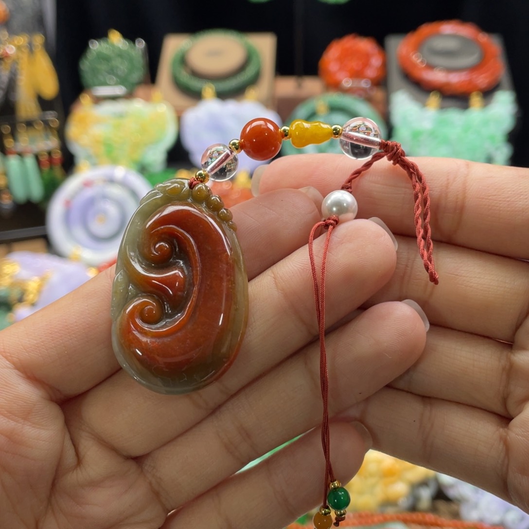 翡翠颈饰未镶嵌代编织