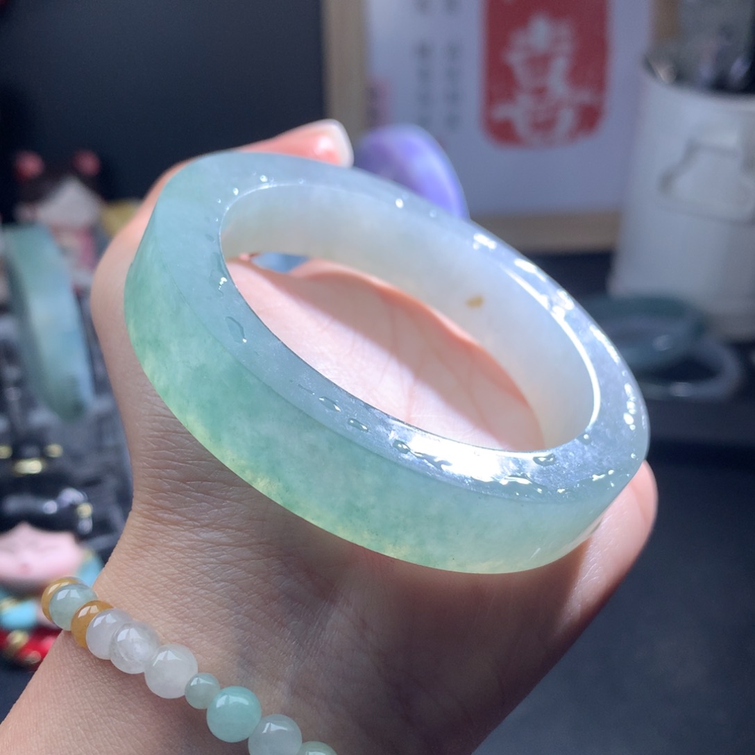 定制翡翠手镯未镶嵌