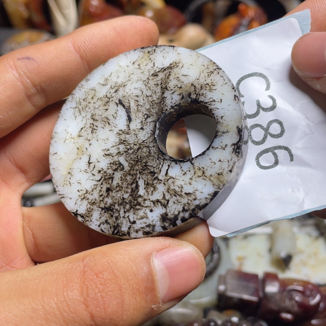 和田玉（糖玉）挂件未镶嵌