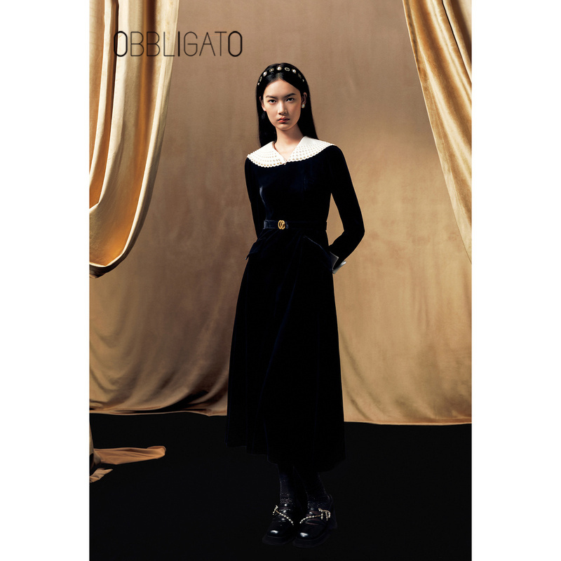 OBBLIGATO奥丽嘉朵1C33505190冬季钉珠领长丝绒礼服裙