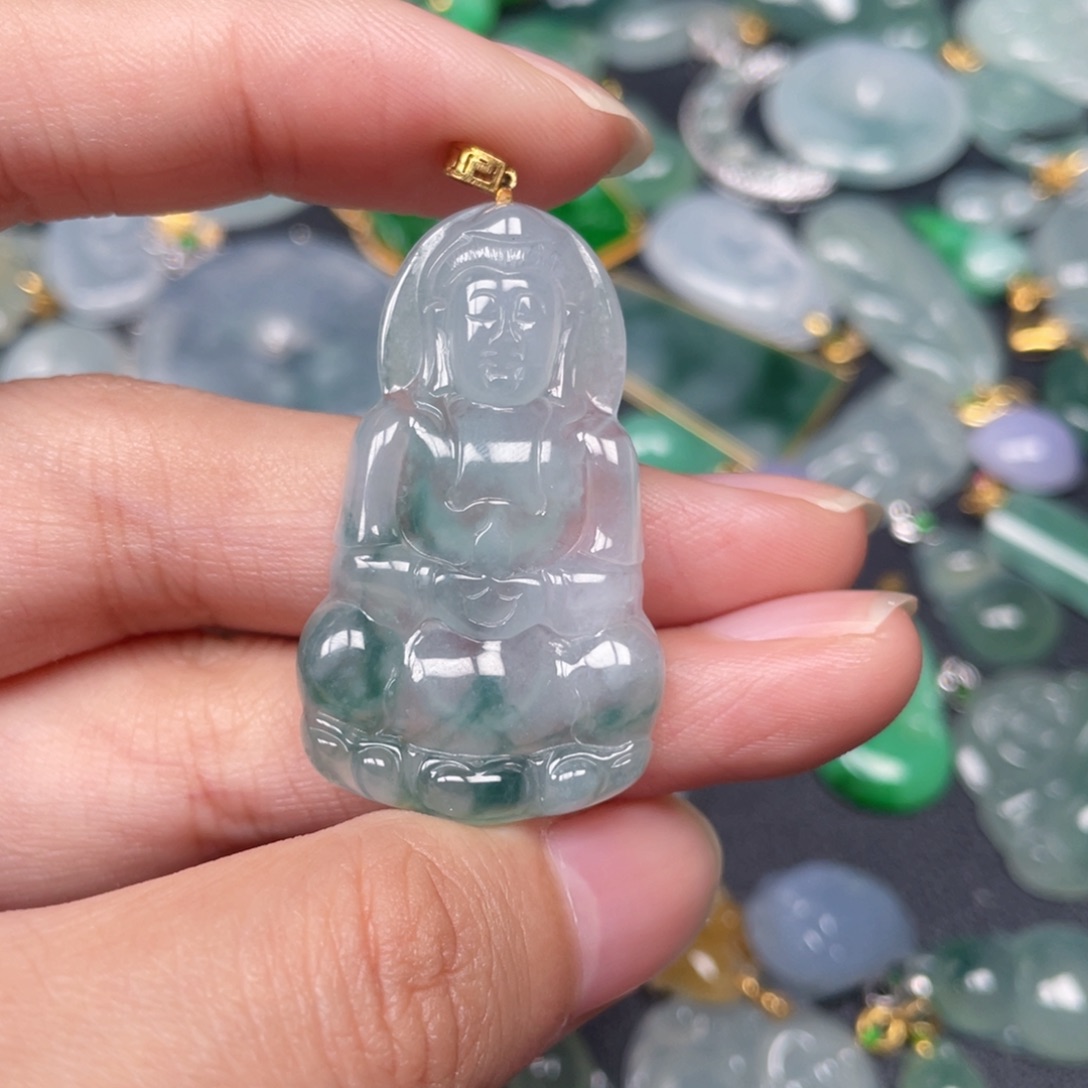 翡翠颈饰18K金镶嵌翡翠