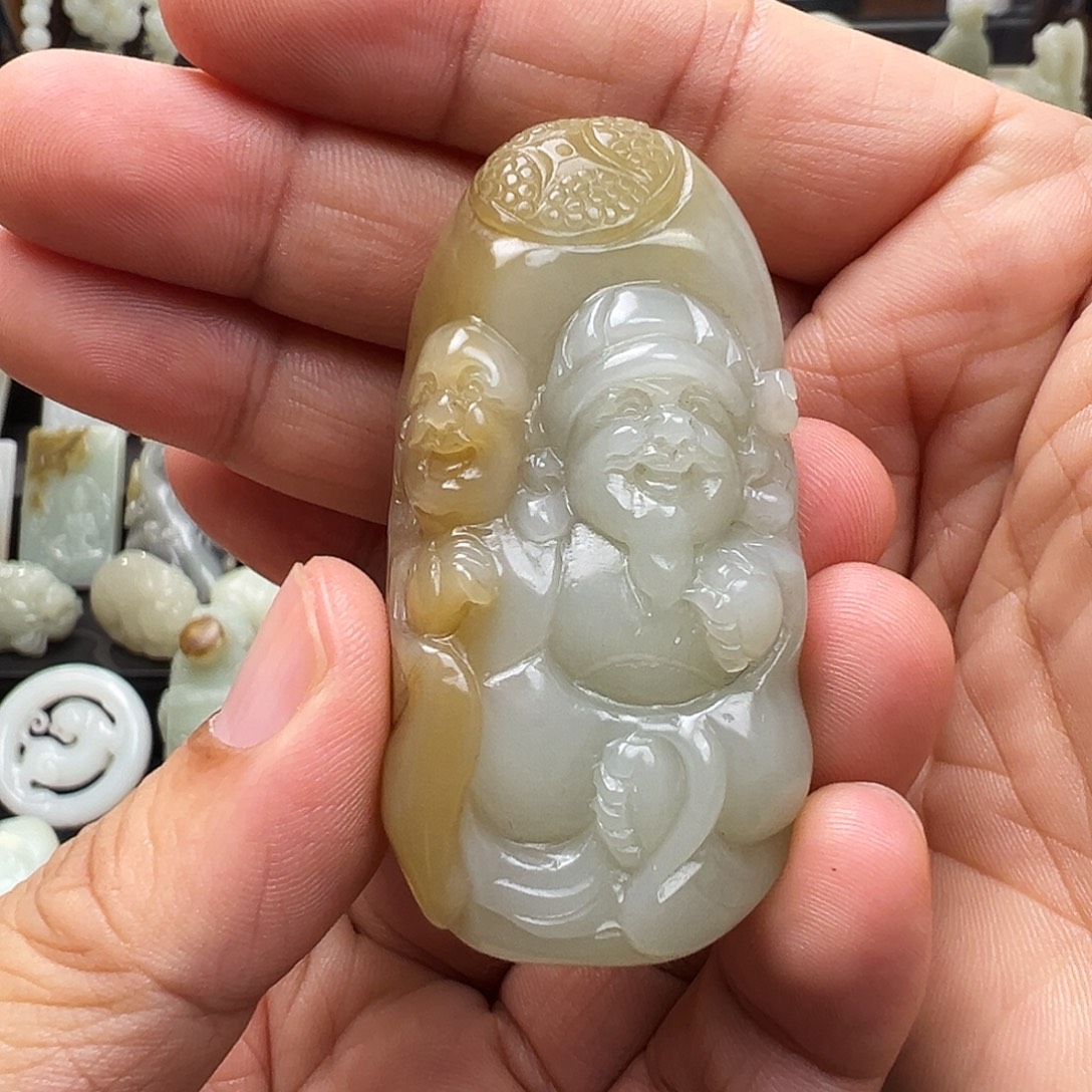 山***水和田玉未镶嵌颈饰