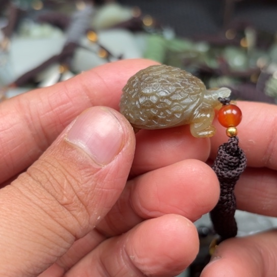 和田玉吊坠未镶嵌