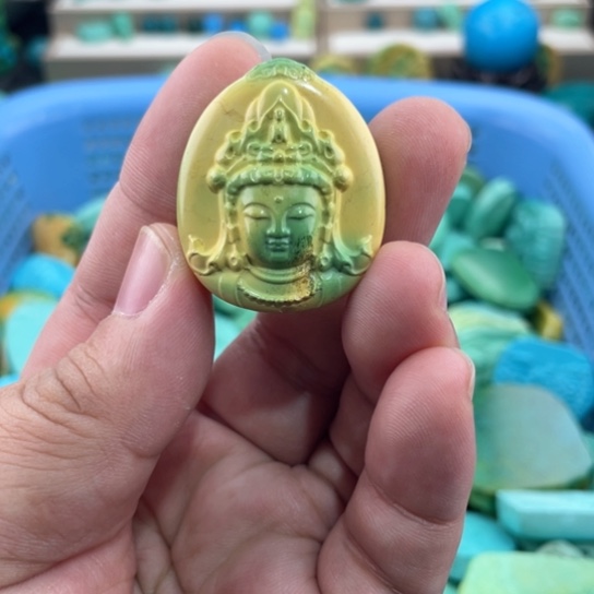未镶嵌菱锰矿珠宝半成品