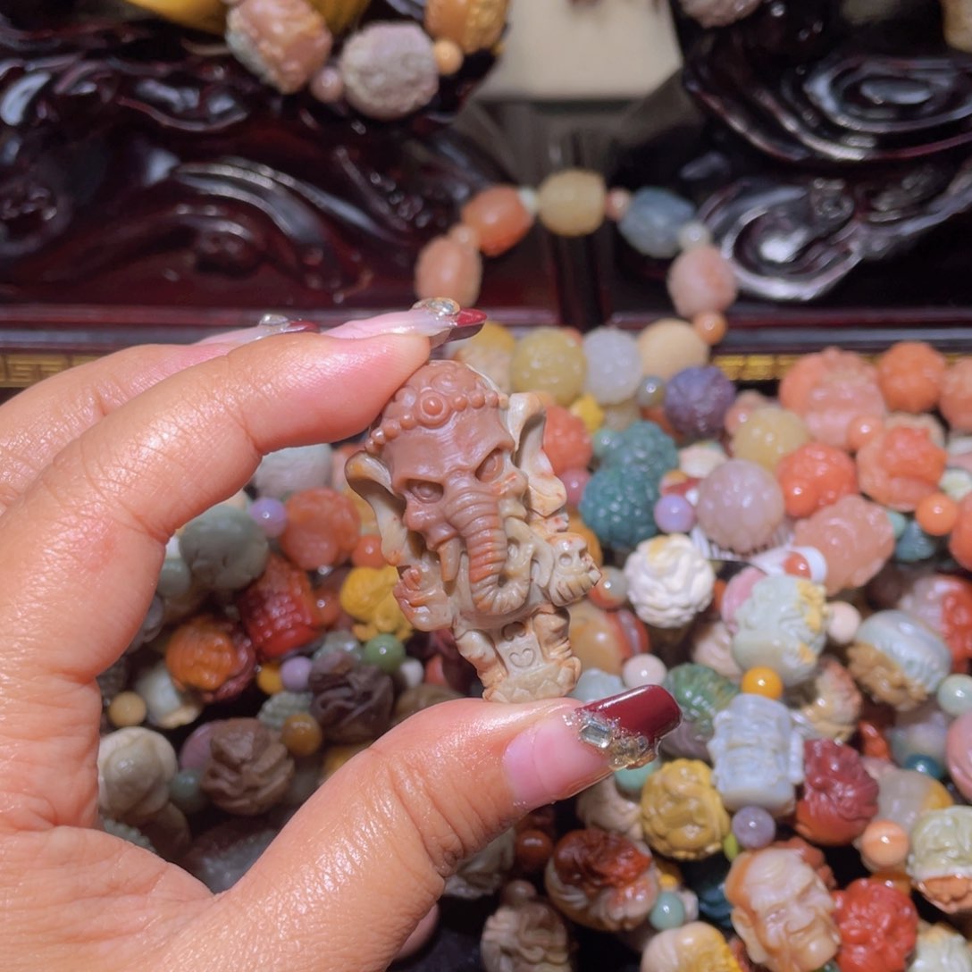 石英质玉手链未镶嵌