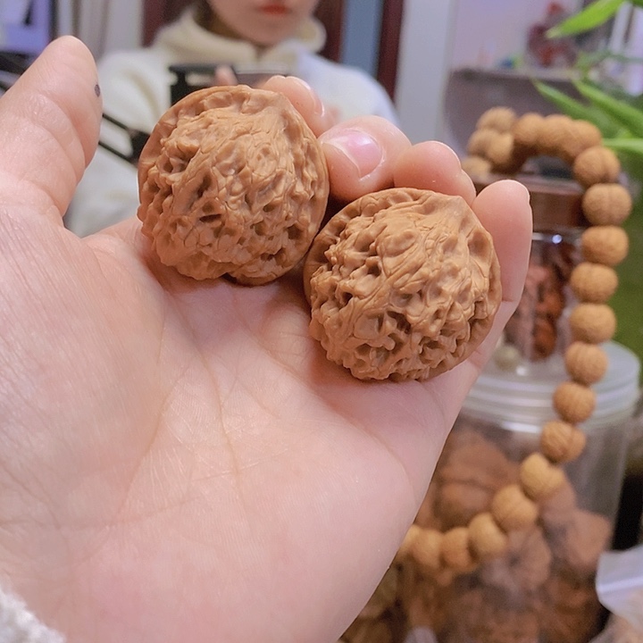 【闪购商品】文玩核桃把件42玉枕元宝