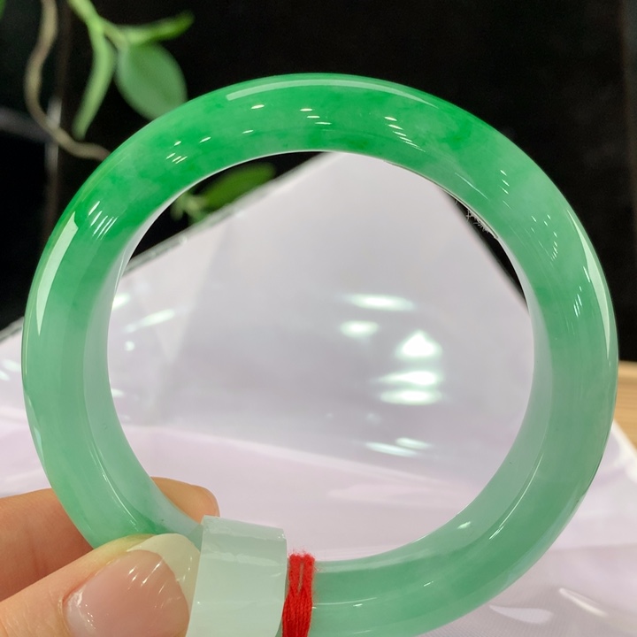 翡翠手镯未镶嵌111-0037