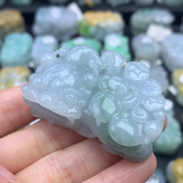 翡翠颈饰未镶嵌天然缅甸A货翡翠貔貅吊坠