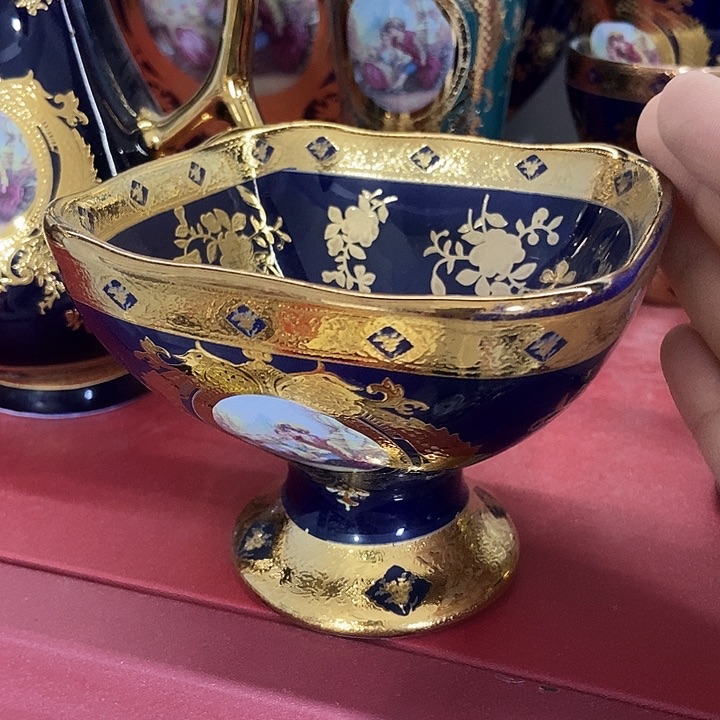 瓷片瑕疵……………………………………