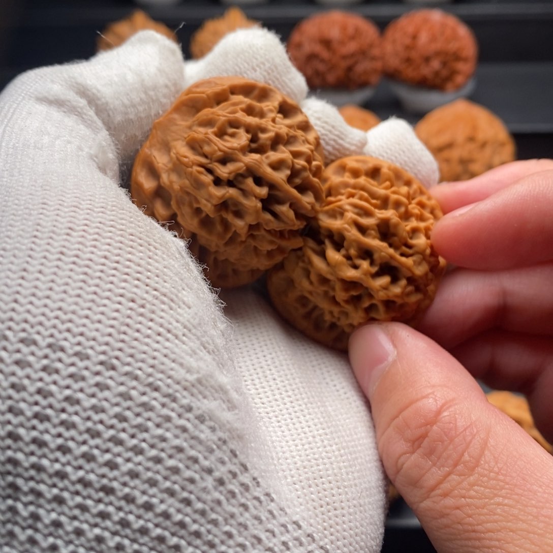 文玩核桃把件一****风核为贵