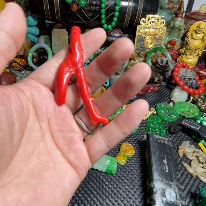 滴血莲花菩提吊坠