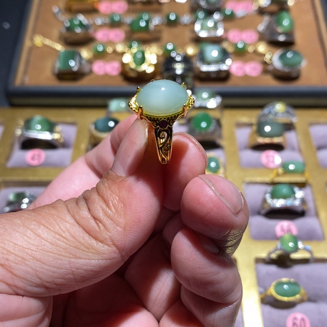 和田玉（碧玉）戒指未镶嵌