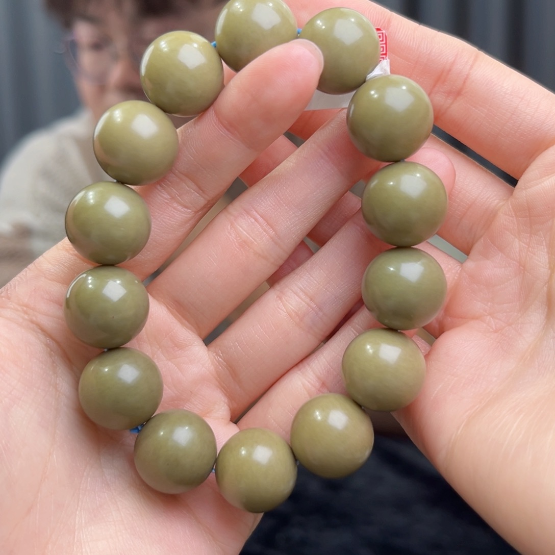 和田玉未镶嵌手串天然和田玉新疆沙枣青16