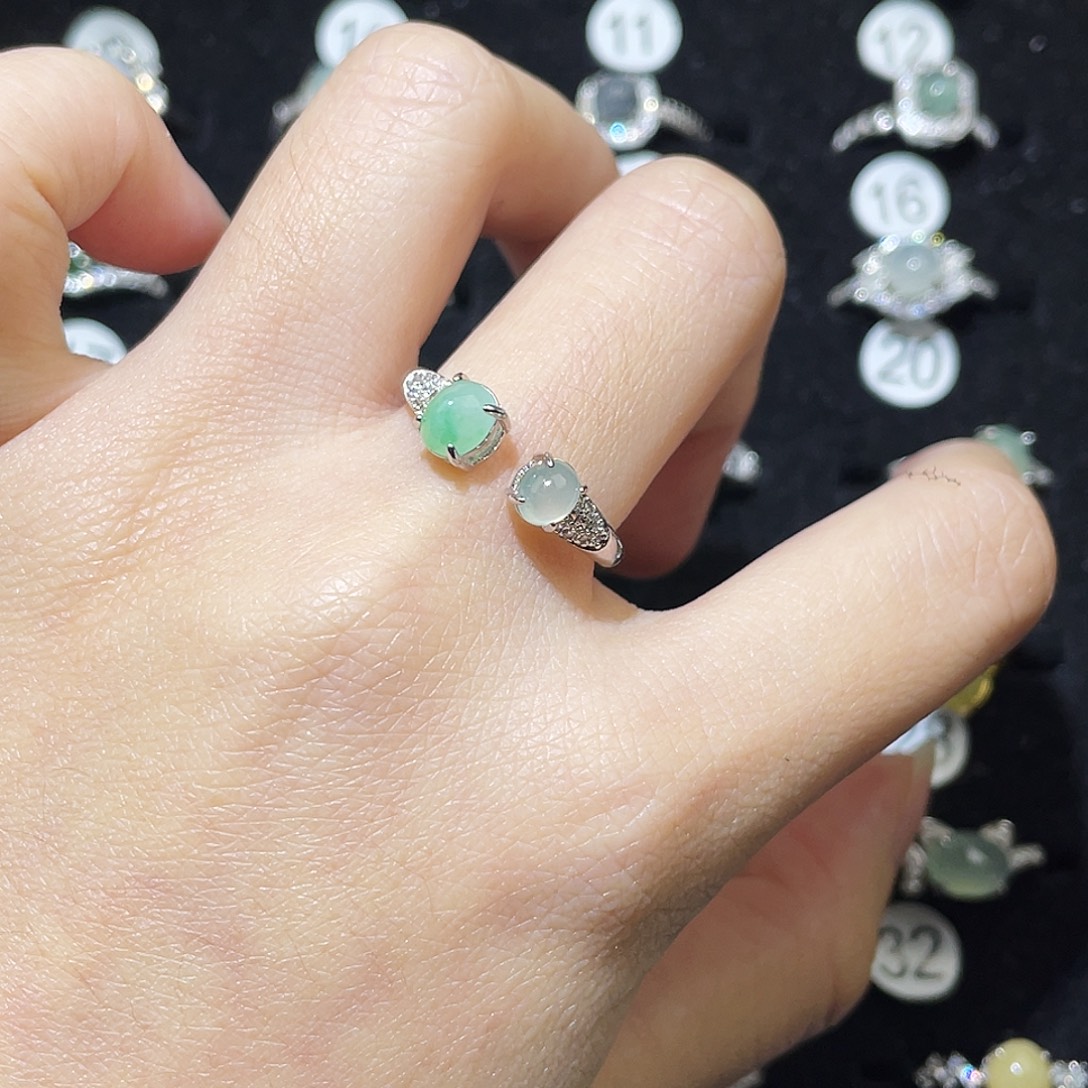 翡翠未镶嵌戒指戒指