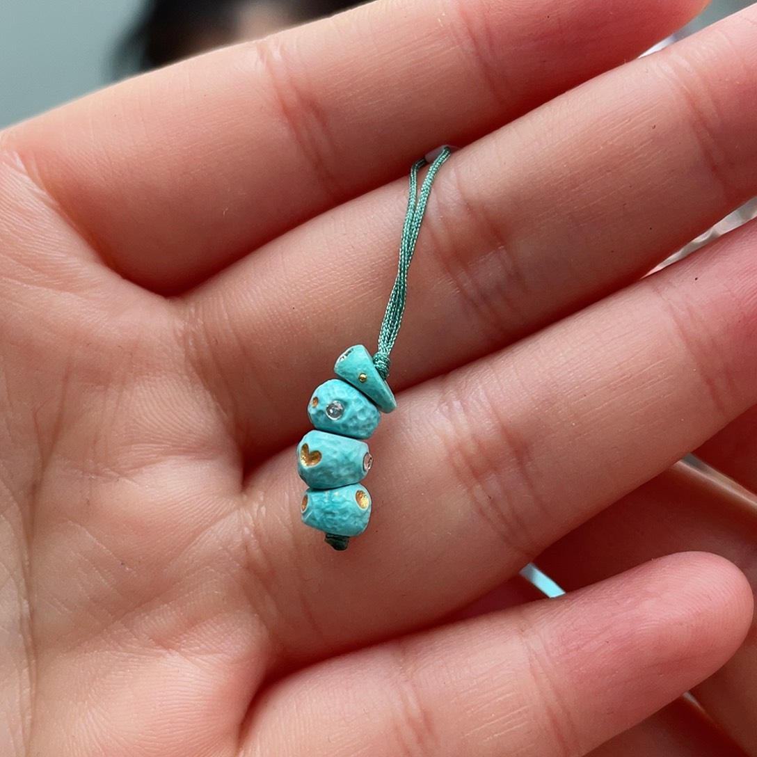 绿松石颈饰未镶嵌