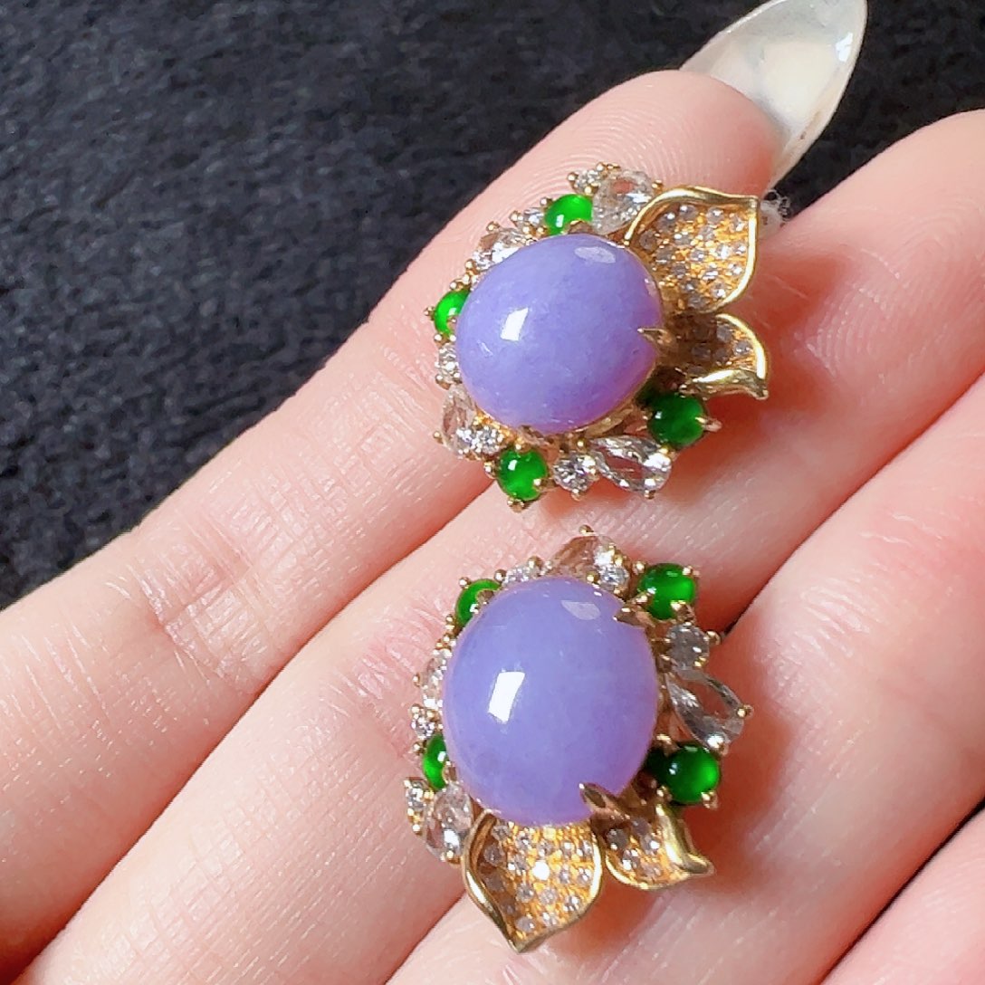 翡翠耳饰18K金镶嵌签收后24小时鉴赏期，过时不退